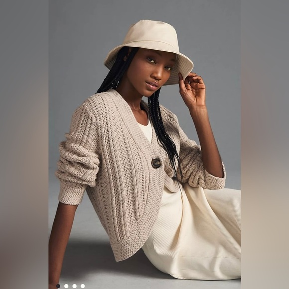 DH New York Curve-Hem Cardigan Sweater XS - Picture 1 of 4